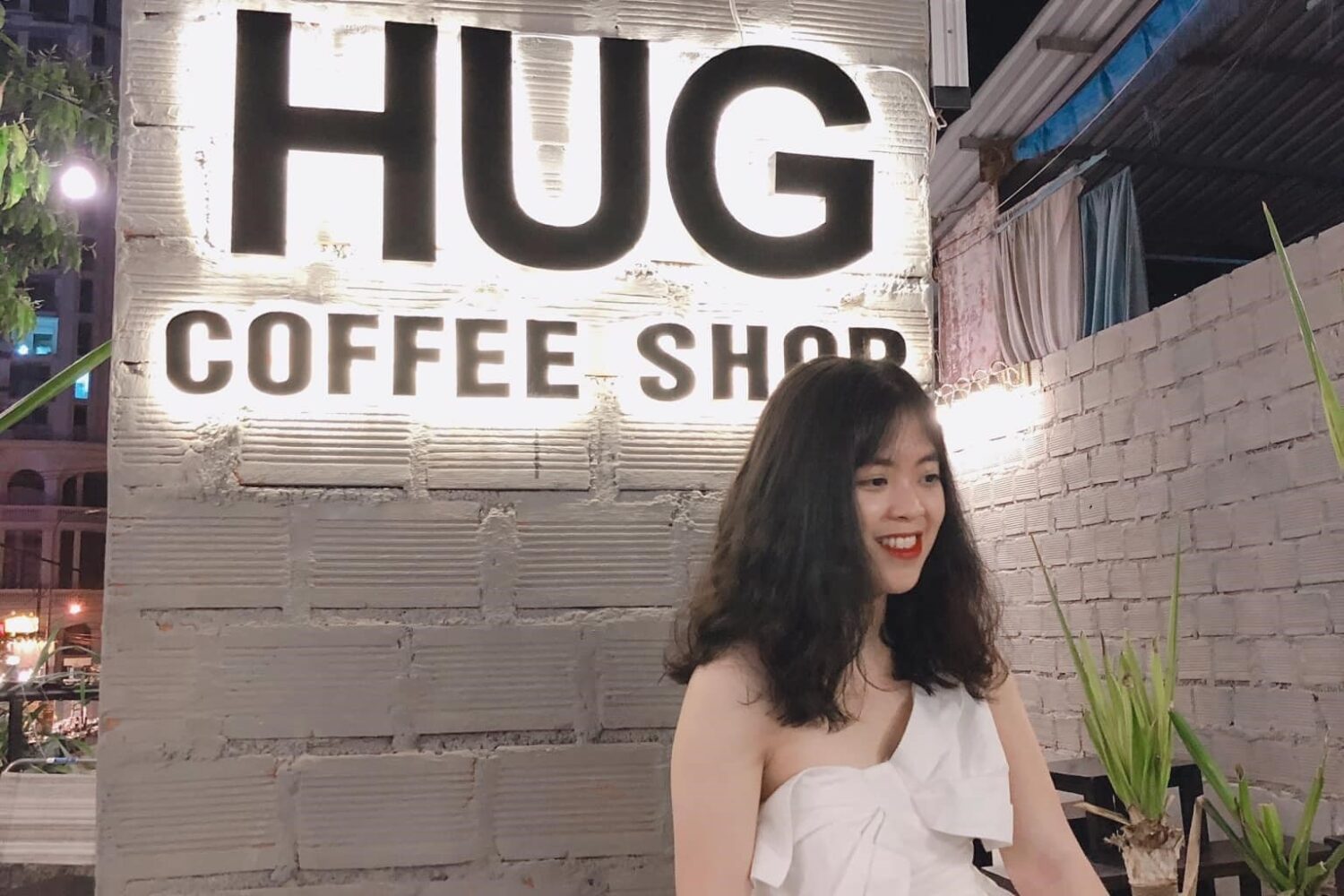 Hug Coffee - Điểm đến mới mẻ cho giới trẻ