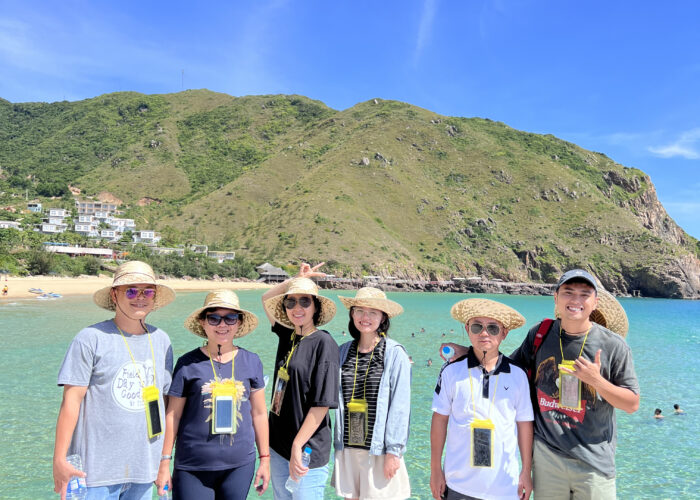 Gia đình nhà Thích Tours Gia đình nhà Thích Tours