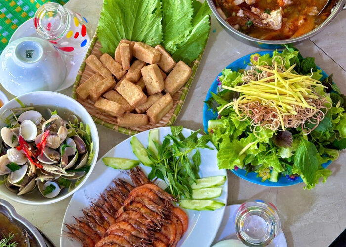 Menu ăn trưa Cồn Chim