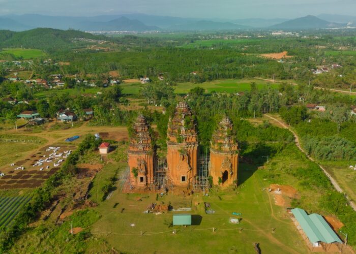 Tháp Dương Long