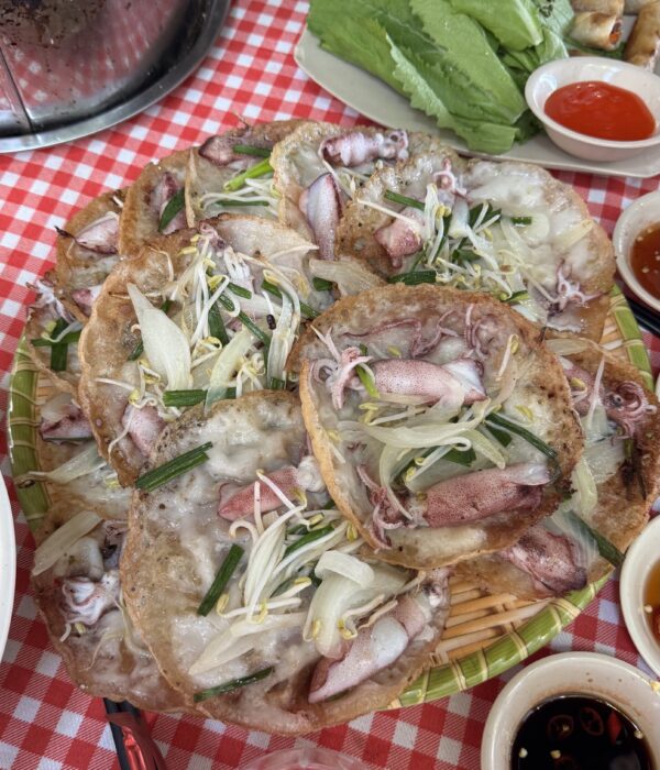 Bánh xèo mực Nhơn Hải