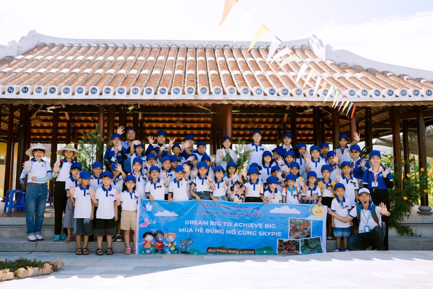 Ảnh tập thể tại nông trại Ca Farm