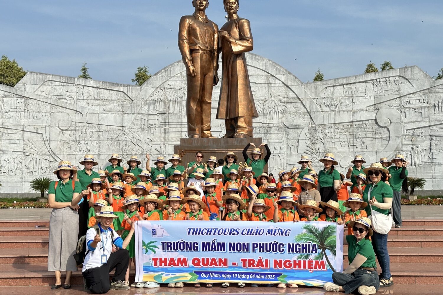 Quảng trường Nguyễn Tất Thành